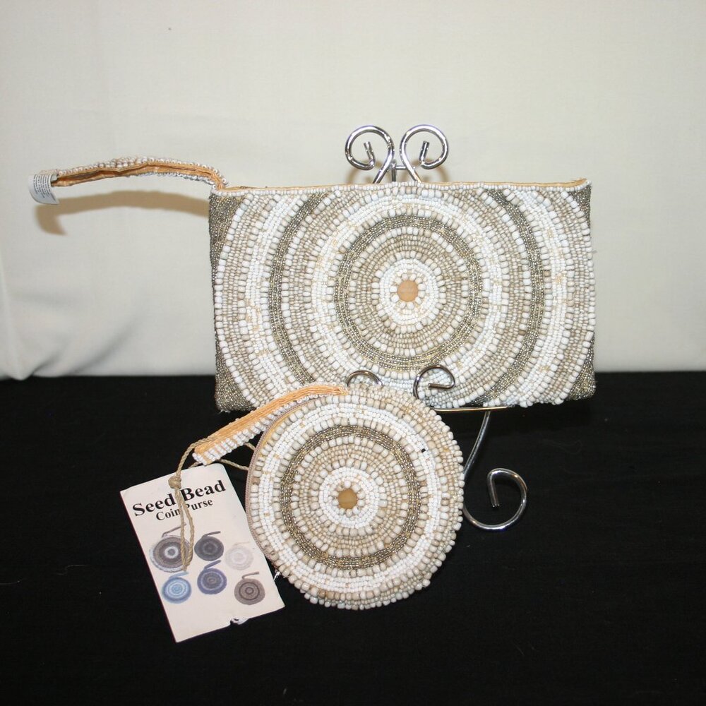 Seed Bead Small Wristlet and Matching Coin Purse R-279